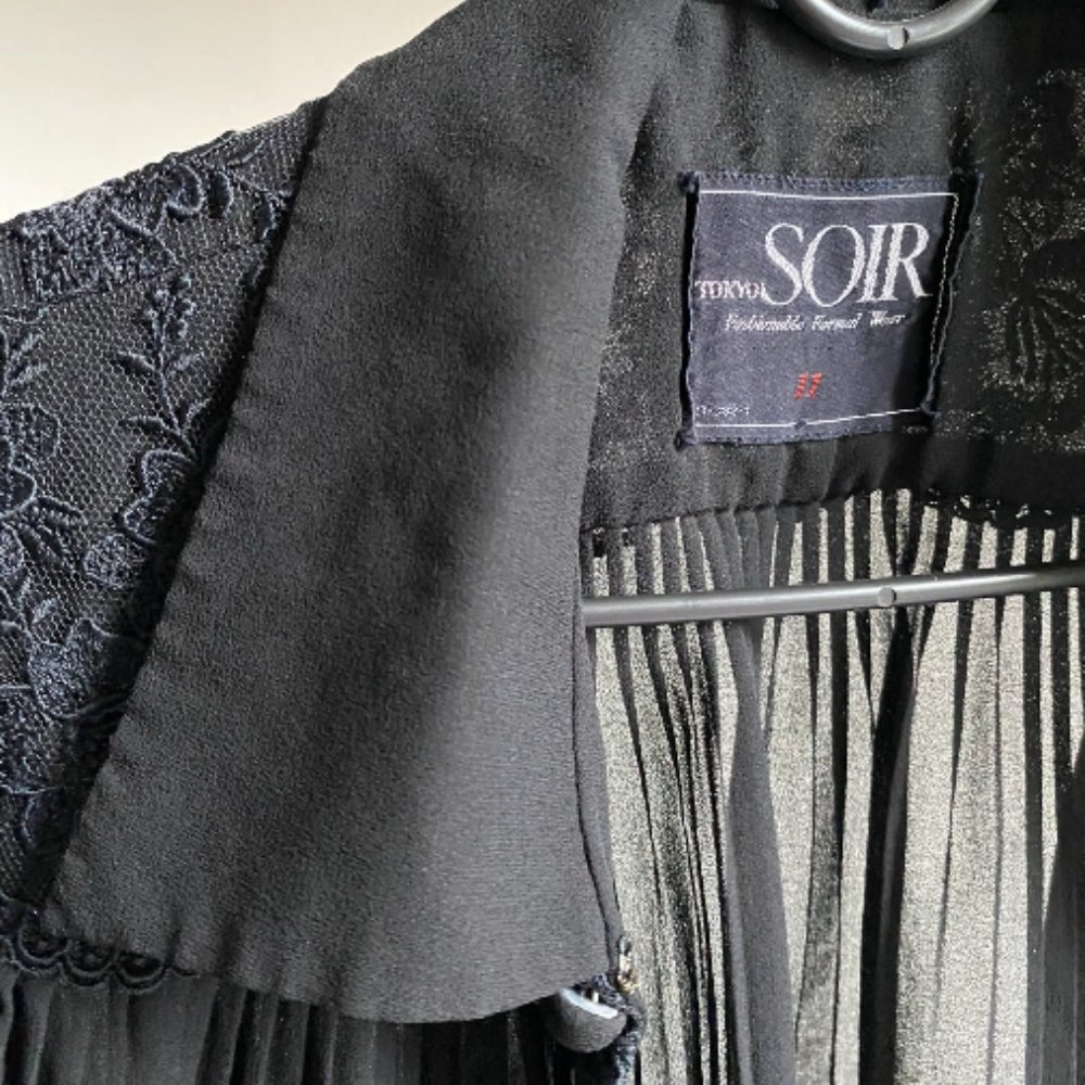 Tokyo Soir Black Embroidered Collared Top sheer
